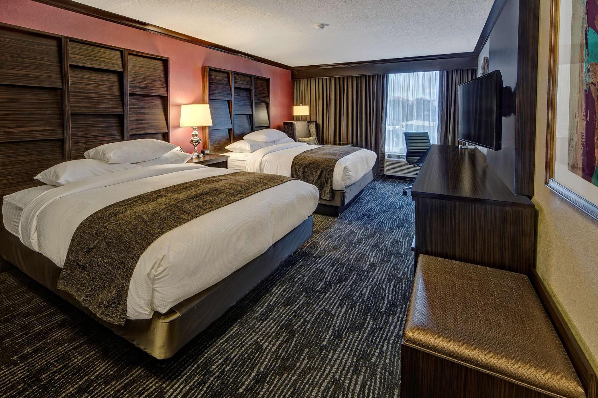 Doubletree By Hilton Decatur Riverfront Екстериор снимка